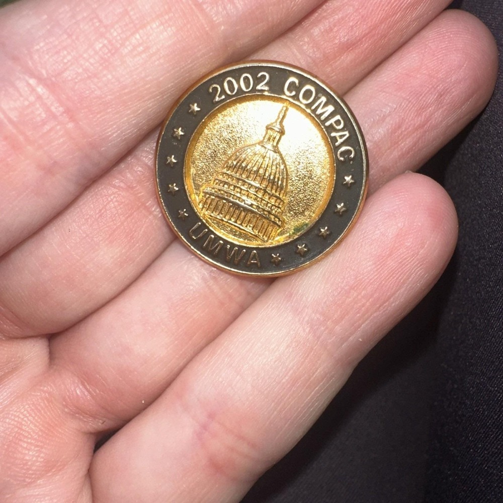 2002 Compac UMWA‎ Lapel Pin